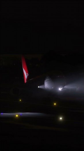 Qantas A380 landing at Honolulu International Airport ✈️ #aviation #shorts