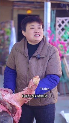 Olivia cooked pork dish for poor orphan kids 🐖🐷