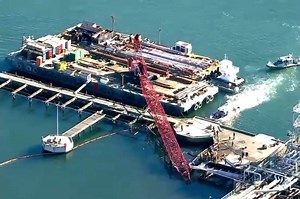 2 killed in Boston-area crane collapse