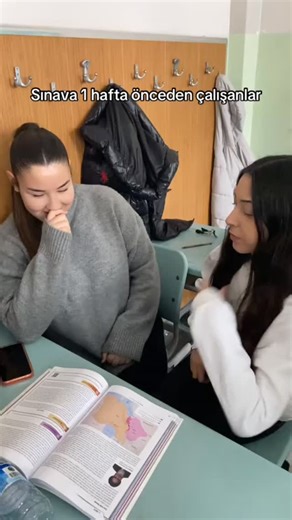 sinem burcu on Instagram: "Neyse kopya hazırlayalım #fyppppppppppppppppppppppp #kesfet #fy #kesfetteyizzzzz #okul"