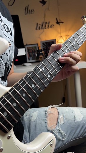 Top 10 Pink Floyd Guitar Solos You Need to Hear Right Now