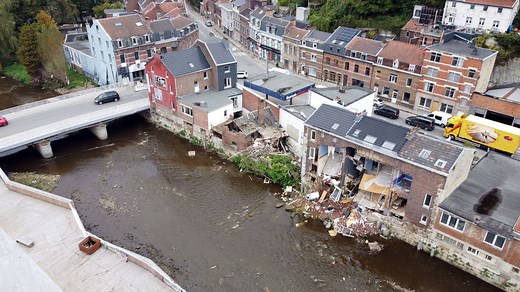 Inondations 2021 à Pepinster : la destruction des 18 bâtiments sinistrés a commencé - RTBF Actus