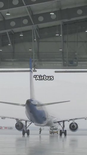 A320 vs 757/767/777 doors — plug vs semi-plug. ✈️ Structural simplicity or mechanical elegance: which design keeps pressure in check? #fyp #AircraftDoors #AviationEngineering #AirbusA320 #Boeing777 #aviation #pilot #pilotlife #avgeek #aircraft #aviationlovers #aviationdaily #aviationfacts #planespotting #engineeringmarvel #aircraftdesign #boeing757 #boeing767 #airplanedesign #aviationgeek #flyingfacts | Cockpit King