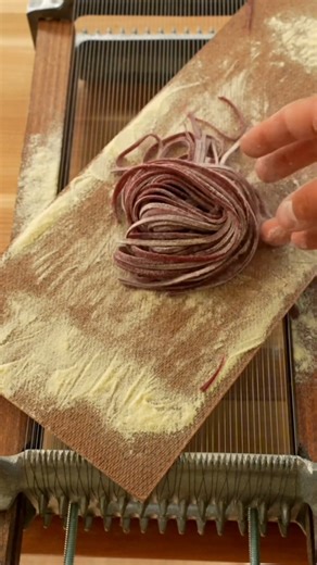 2.6M views · 3.1K reactions | The moment this beet-colored pasta is pushed through the pasta cutter  : https://www.instagram.com/mateo.zielonka | Food Network | Facebook