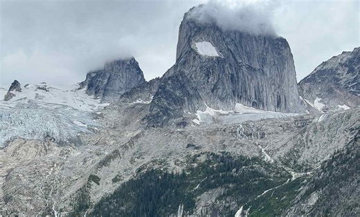 60  People Helicoptered from Bugaboos, Rescuer Tells Story - Gripped Magazine