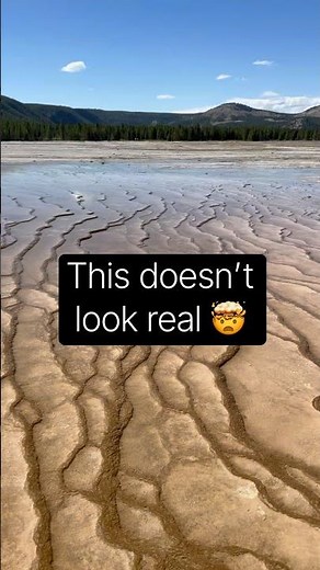 Yellowstone National Park Doesn’t Even Look Real 🤯