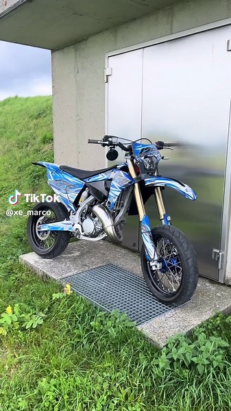 Exploring the Fantic XE 125cc 2-Stroke Motorcycle