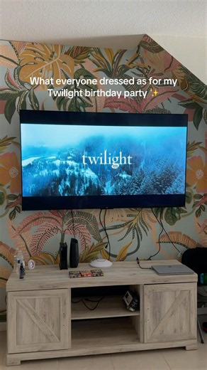 Bella! Where the hell have you been, loca?? #twilight #twilightsaga #teamedward #teamjacob