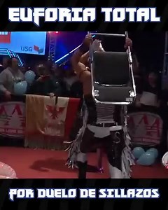 Esta lucha terminó en sillazos | Lucha Libre AAA Worldwide