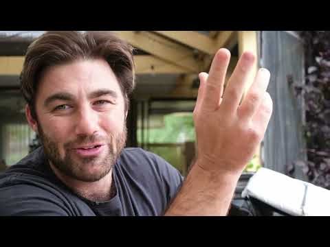 What is Shutter Speed? (and how to not look at the camera lol)