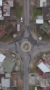 Thina Sizwe Esimnyama, a theatre production by Mongezi Ncwadi, was one of the selected projects projects for the 2021 Goethe-Institut Project space grants 🎭. Ncwadi’s motivation for creating these works is to contribute to the preservation of the cultural heritage of New Brighton, the birthplace of legendary South African playwrights and actors such as John Kani, Winston Ntshona and Nomhle Nkonyeni, and a long list of others. Are you an artist who is looking for project funding? The Goethe-Inst