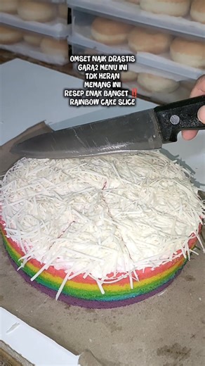 35K views · 316 reactions | RESEP RAINBOW CAKE SLICE UNTUK JUALAN : 4 telur 150gr gula pasir 1sdt SP 150gr tepung terigu pro sedang 1½sdt baking powder + 1½sdt garam + 1½sdt vanila bubuk 1bks santan instan 65ml 1bks SKM 150ml minyak goreng pewarna 1 resep jadi 8potong estimasi harga jual 10.000/mika Mika segitiga Sendok salad Pake loyang 20cm #rainbowcakeslice #reseprainbowcake #fb #MK #reels #semuaorang | Nia Turopikoh | Facebook