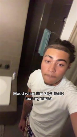 Mood When Fine Shyt Finally Texts My Phone