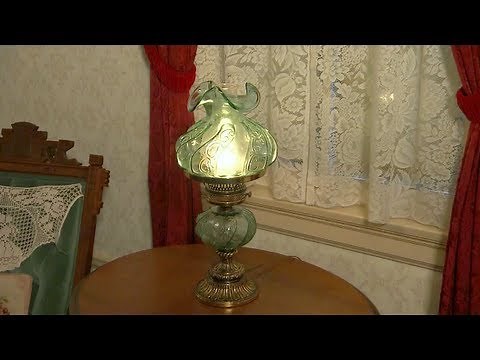 Walt Disney's private apartment tour at Disneyland above the firehouse