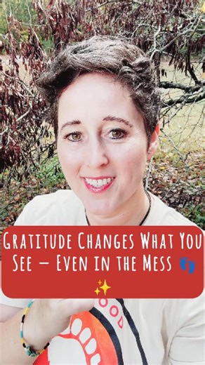 Just Be Gooder on Instagram: "If you Google why life is so hard… you’ll find proof that it is. But if you Google why life is still good… you’ll find proof of blessings, breakthroughs, and little miracles. Same question. Different focus. Different outcome. Your brain works just like Google. It finds whatever you tell it to search for. That’s your reticular activating system (RAS) — your built-in filter that highlights whatever matches your thoughts and beliefs. If you walk through life saying, “I