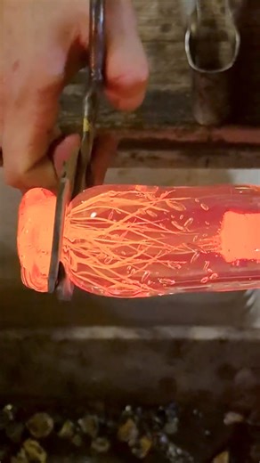 I'll take you through the making of a jellyfish | Machine Hunter