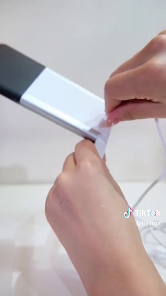 Unboxing the Emo Robot: Your New AI Companion