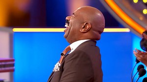 Tell me why Santa got arrested on Christmas Eve... 🎅🎅🎅 #FamilyFeud #SteveHarvey | Family Feud