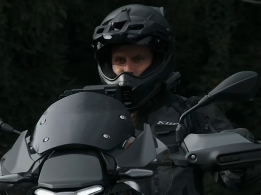 揭开它黑色的神秘面纱，不一样的车，不一样的你！