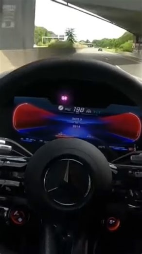 Mercedes-AMG EQS 53 electric acceleration test