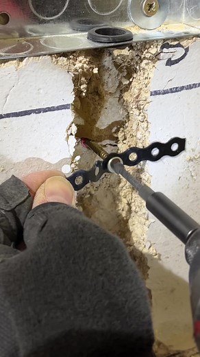 Oval vs Cap: How to Choose for DIY Electrical Work