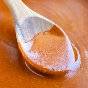 10K views · 11 reactions | This Homemade Red Enchilada Sauce is EXACTLY what your enchiladas have been missing! Simple spices, tomato paste, and 20 minutes is all you'll need to whip it up, too! 參 RECIPE: https://www.evolvingtable.com/red-enchilada-sauce/ | Evolving Table | Facebook