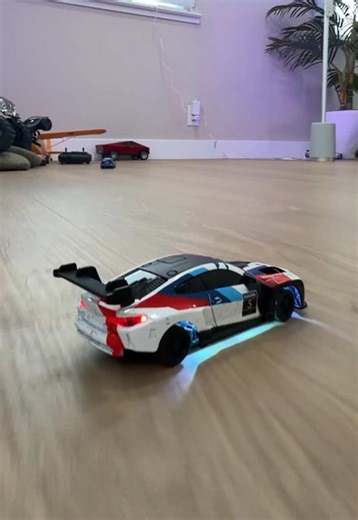 This 1/43 scale mini RC drift car is perfect for drifting around the house 🔥 Even though it’s small, it comes with 4WD, independent suspension, and proportional steering, so it actually handles really well on smooth floors and desks. The die-cast alloy body gives it a premium feel, and the LED headlights and taillights make it look awesome when it’s sliding around. It also includes swappable tires and USB charging, so you can switch between grip and drift setups easily. A super fun RC for colle