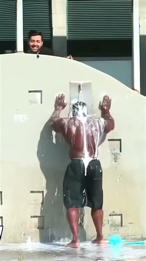 watch this guy getting pranked #prank #trending #funny #beach