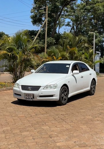 Toyota Mark X GRX120: Luxury Sedan Overview