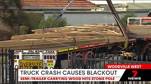 A truck crash has caused a blackout at Woodville West. Download the 7NEWS app: 7news.link/7newsapp #7NEWS | 7NEWS Adelaide
