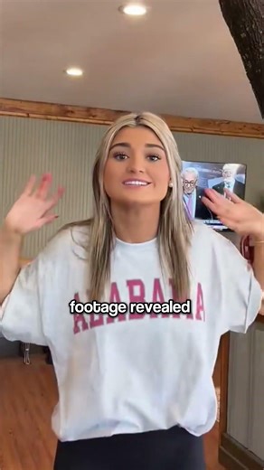 A Scary Surprise Hidden Inside This Wooden Tree 🐜