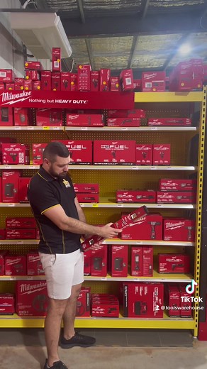 Can you handle the truth? Milwaukee Box Levels: The only thing that keeps your bubble perfectly level. Coming in all shapes and sizes you'll be set for any project 🙌🏾🤪 #fyp #milwaukeetools #milwaukee #tools #trending #toolswarehouse