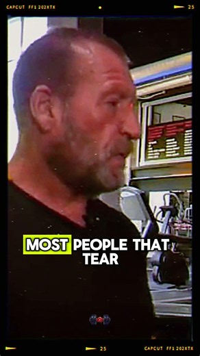 Decline bench saved my pecs from tearing - Dorian Yates #fitness #chestworkout
