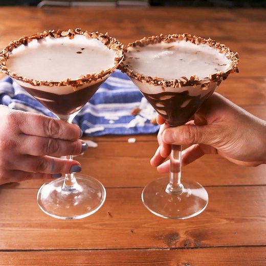 Almond Joy Martinis taste just like the candy. Full recipe: http://dlsh.it/5Eomcu0 | Delish