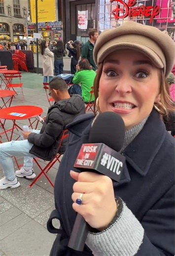 Have a beautiful day kind sir! 🥴 #jessicavosk #voskinthecity #vitc #wicked @Jessica Vosk