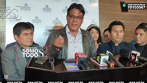 DENUNCIAN QUE DTV RECIBIÓ MÁS DE 40 MILLONES DE BOLIVIANOS EN PUBLICIDAD ESTATAL EN CUATRO AÑOS El diputado Héctor Arce denunció que el canal televisivo DTV, que recientemente realizó una entrevista al presidente Luis Arce, recibió más de 40 millones de bolivianos en pautas publicitarias durante los últimos cuatro años. Según el legislador, este monto destinado al medio de comunicación genera cuestionamientos sobre la imparcialidad del canal y el uso de recursos públicos. “Es preocupante que un 