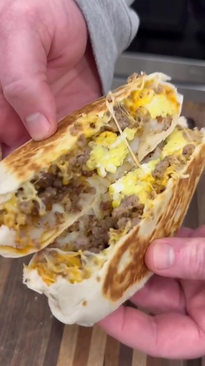 Delicious Breakfast Crunchwrap Recipe for Weekend Mornings
