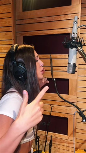 DEX 😈 #girlrapper #sharkweek #fyp #WomenOwnedBusiness #savannahdexter #rap