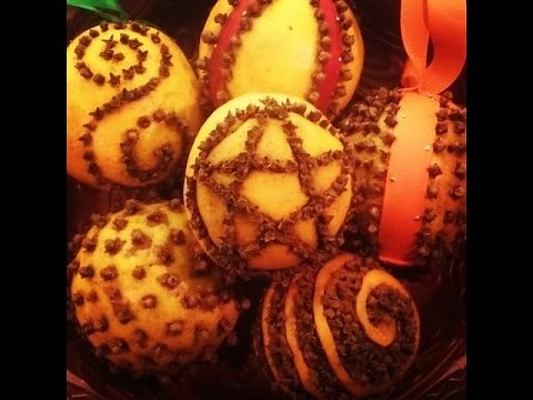 DIY-Orange & Clove Pomander Balls