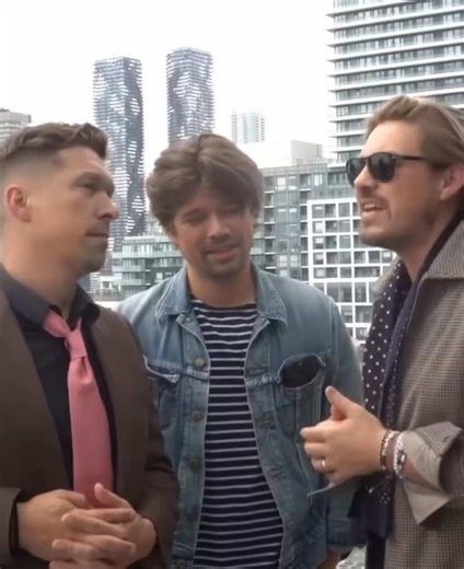 From four o'clock to nine… “Love Somebody to Know” from our album ‘Underneath: Complete.’ #hanson #acapella #underneath