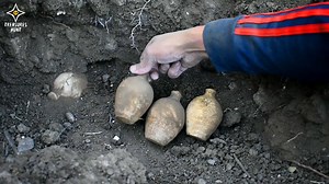 151K views · 3.2K reactions | Treasure hunt using metal detector and treasure sign #treasurehunt #كنوز #treasurehunting #metaldetectinguk #treasureisland #metaldetection #adventure #treasurehunter #metaldetecting #metaldetector #adventures #كنز | 7 wonders | Facebook