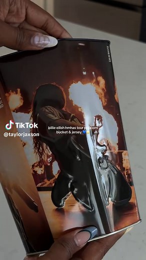 Billie Eilish HMH AS Tour Popcorn Bucket & Jersey Unboxing