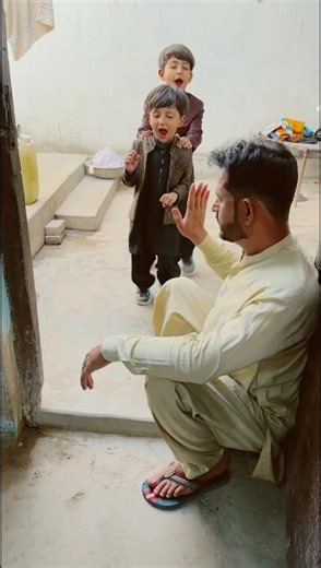 Special effects Animated train that stops when you wave #2