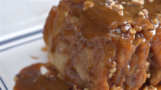 Maple Sticky Buns Pull-Apart Bread