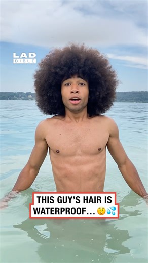 He can dunk his head underwater and his hair stays dry 🤯💦 #science #swimming | LADbible