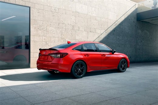 2025 Honda Civic Si sticks with six-speed, costs CDN$35,800