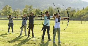 Comment bien se positionner face à la cible de tir à l'arc