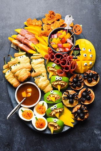25 Easy Halloween Treats Recipes with Sweet & Savory Twists