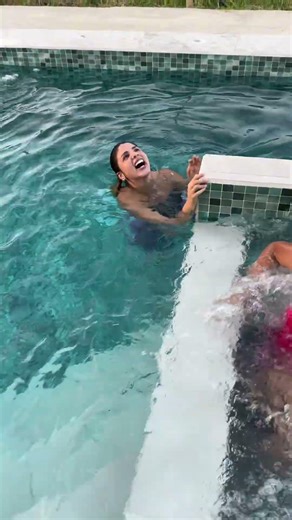 Un día de piscina en familia