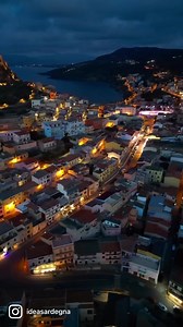 La magia del borgo di #castelsardo 📸 @alessandronanu | Sardegna